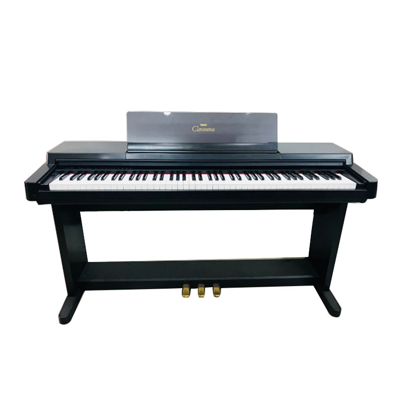 Yamaha CLP 560 Yamaha CLP 560